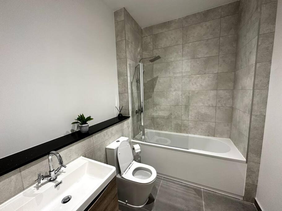 Spacious And Elegant Apartment Birmingham Dış mekan fotoğraf
